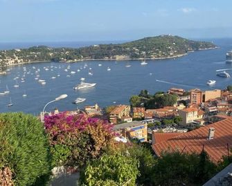 Hôtel La Fiancée du Pirate - Villefranche-sur-Mer - Vista del exterior