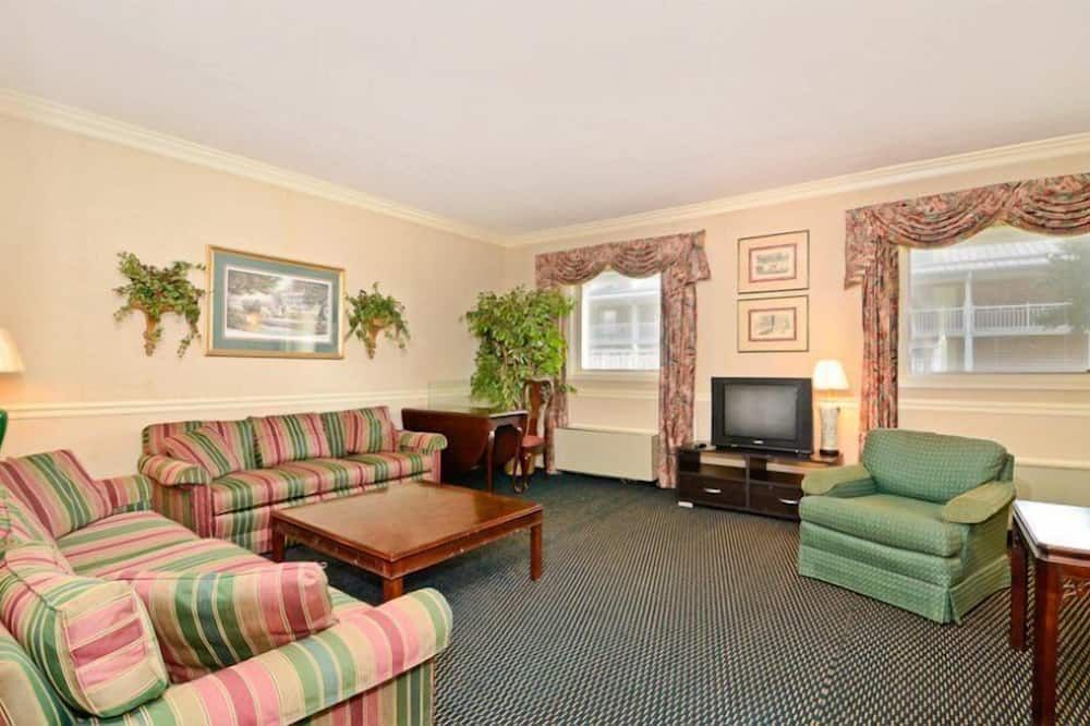 Motel 6 Sandersville, GA - Sandersville - Living room
