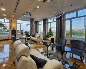 Hotel Oleander - Oleander Resort - Strunjan - Recepción