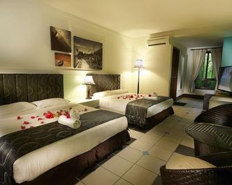 Paya Beach Spa & Dive Resort - Tioman Island - Bedroom