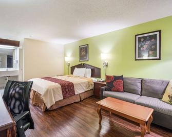 Rodeway Inn - Bolivar - Habitación