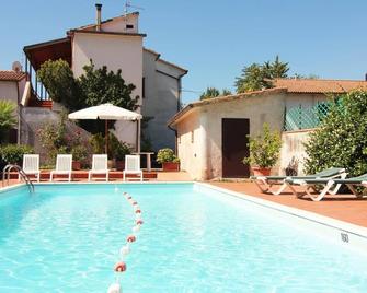 Hotel Boni Cerri - Spoleto - Pool