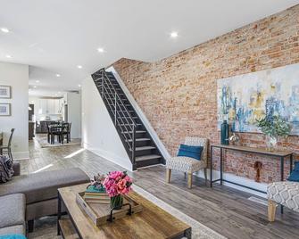 Charming 2-bedroom house with WiFi, AC in marvelous Wilmington - Wilmington