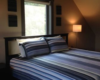 Amazing Mt. Hood and Valley Views at Ziphaus! - Hood River - Habitación