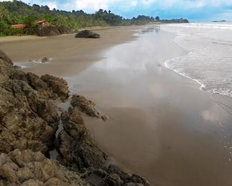 Playa Alegre - Mutis - Beach