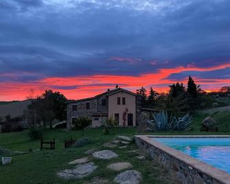 Casale meraviglioso Val d'Orcia con piscina e Sauna - Contignano - Pool
