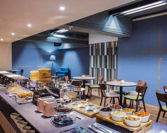Metro Hotel - Douliu City