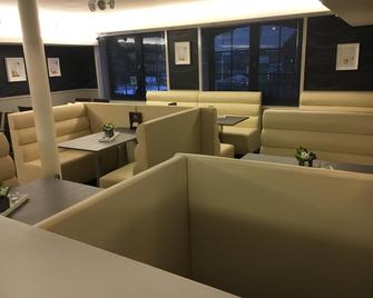 Hotel La Chaumiere - Asse - Lounge