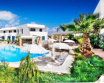 Villaggio Cala La Luna - Favignana - Piscina