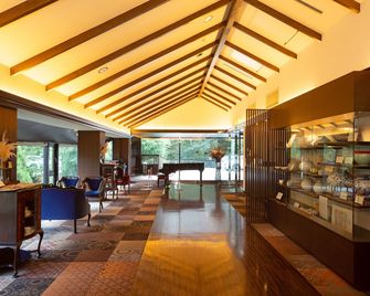 Art & Music Spa Resort Manatei Hakone - האקונה - לובי