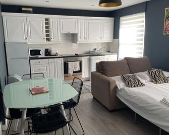 أراندال هاوس - دوغلاس - مطبخ