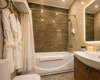 Sara Hotel Bishkek - Бішкек - Ванна кімната