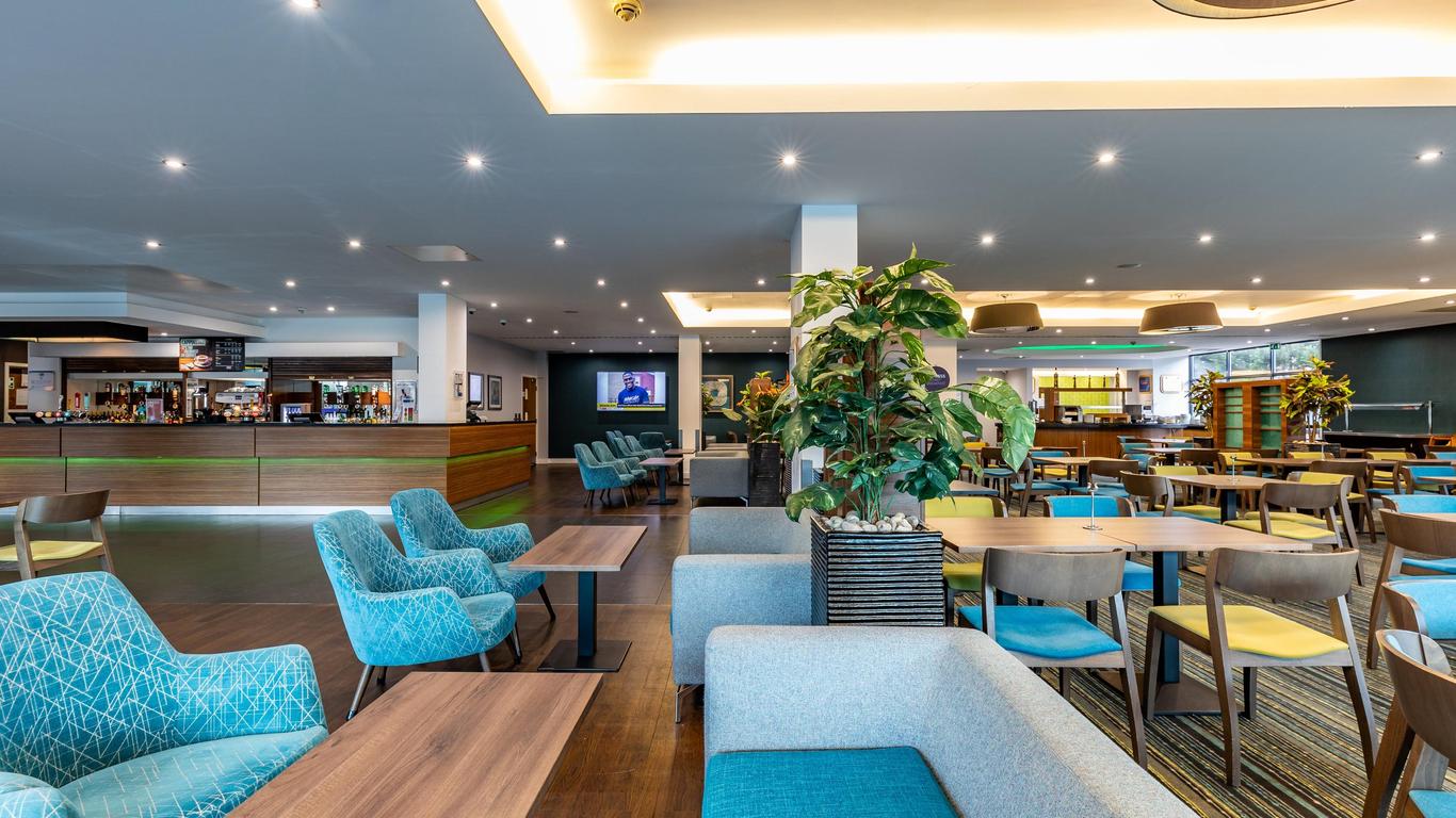 Holiday Inn Express London - Heathrow T5 By IHG