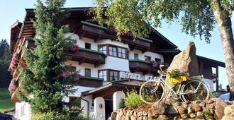Sport und Familienhotel Klausen - Kirchberg in Tirol - Building