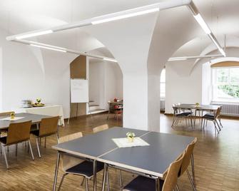 Hi Hostel Jugendherberge Passau - פסאו - מסעדה