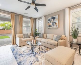 Large Groups! Game Room Bbq, Spacious, Near Strip - Las Vegas