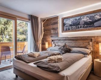 Sporthotel Romantic Plaza - Madonna di Campiglio - Bedroom
