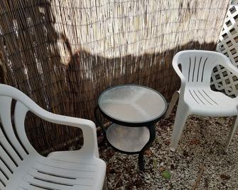 Alexander Palms Court - No Hidden Resort Fees! - קי ווסט - פטיו