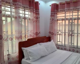 Valley Breeze Hotel - Dar Es Salaam - Slaapkamer