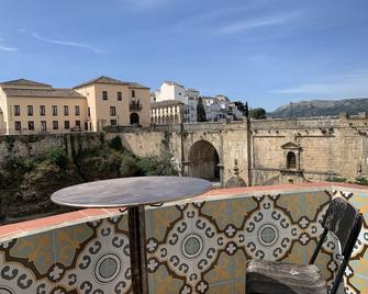 Hotel Don Miguel - Ronda - Balcony