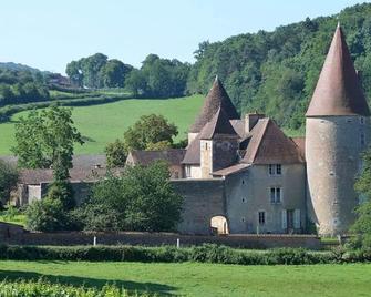Chateau des Nobles - La Chapelle-sous-Brancion