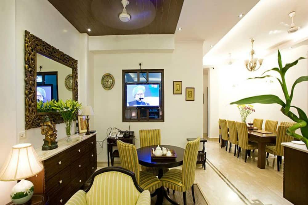 آفرغرين سويتس ديفانس كولوني - نيو دلهي - مطعم