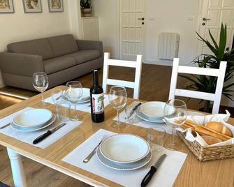 Da I Ciarui casa vacanze - Dolceacqua - Dining room