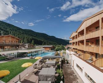 Hotel Stoll - Valle di Casies/Gsies - Building