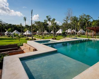 Xakluum Eco Glampings - Puerto Morelos - Pool
