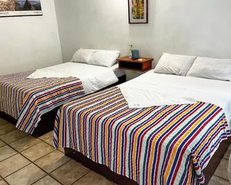 Hotel Om Downtown - Santa Cruz Huatulco - Habitación