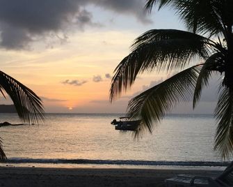 Imperatrice Village - Résidence sur la plage - Les Trois-Îlets - Playa