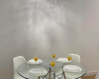 Aluche Aparment A - Madrid - Comedor