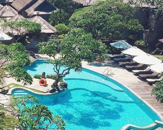 Grand Balisani Suites - North Kuta - Bể bơi