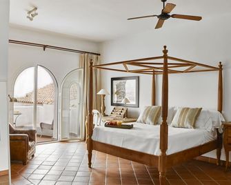 B Bou Hotel Cortijo Bravo - Vélez-Málaga