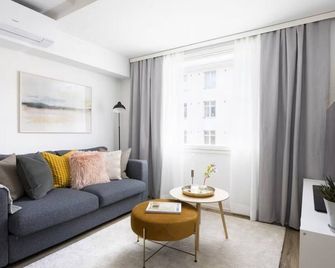 Stylish Flat in Trendy Kallio - הלסינקי - סלון
