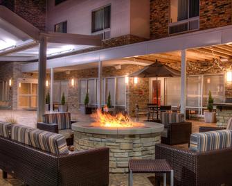 TownePlace Suites by Marriott St. Louis Chesterfield - Chesterfield - Patio