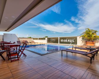 تريب باي ويندام ماناوس أيروبورتو - ماناوس - حوض السباحة