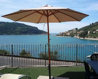 Residence I Gabbiani - Portovenere - Balkón