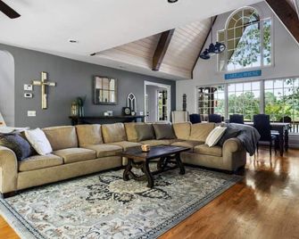 Smith Lake Serenity - Jasper - Living room