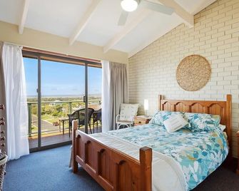 Panoramic Townhouses by Lisa - Merimbula