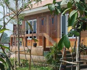Baan Imoun Hotel - Samut Songkhram - Gebouw