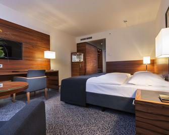 Maritim Hotel München - Munich - Bedroom
