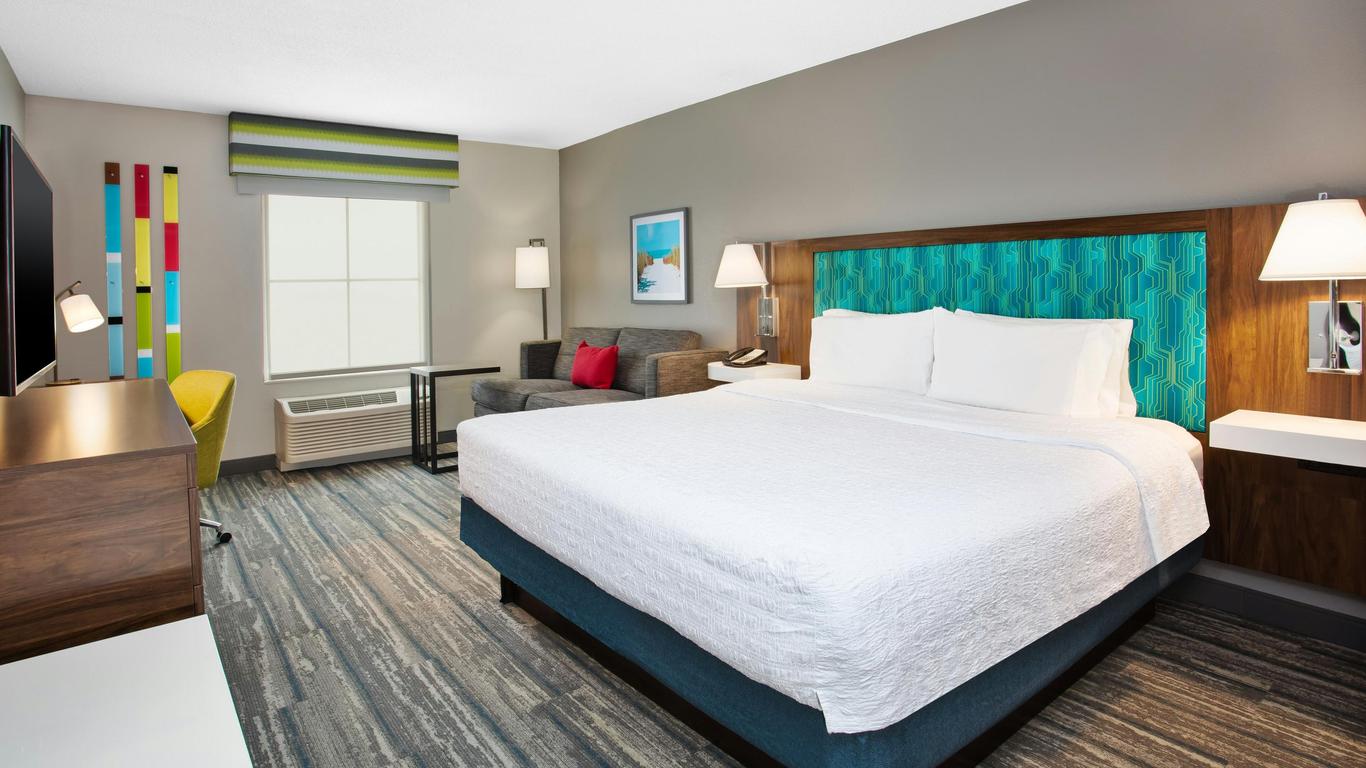Hampton Inn & Suites – Cape Coral/Fort Myers Area, FL