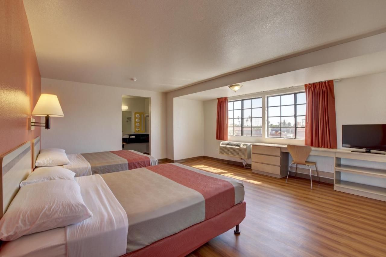 Motel 6-Bellflower, Ca - Los Angeles thumbnail 3