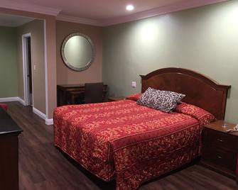 American Inn & Suites Lax Airport - Inglewood - Bedroom