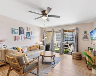 Seaside Beach & Racquet 2105 - Orange Beach - Sala de estar