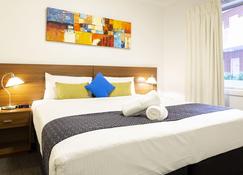 Amazing Accommodations: St Kilda - Melbourne - Bedroom