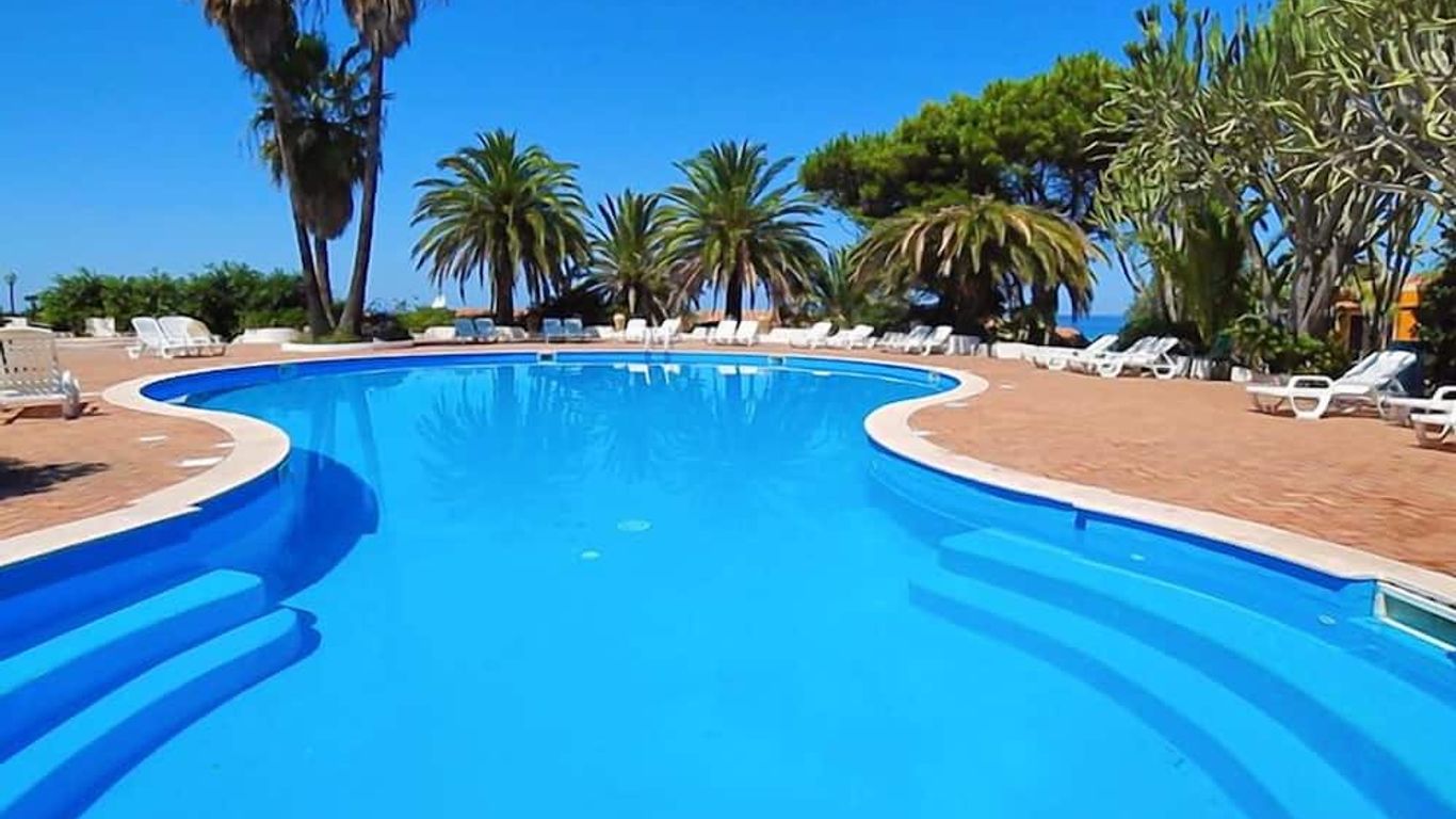 Baia Paraelios Resort