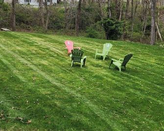 Charming studio in tranquil Falmouth with AC - Falmouth - Patio