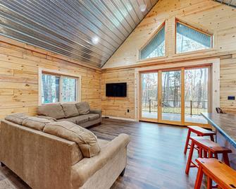 Black Bear Cabin - Tomahawk - Obývací pokoj